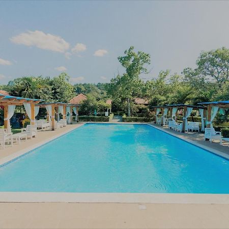 Guacamayos Hotel Bonao Bagian luar foto