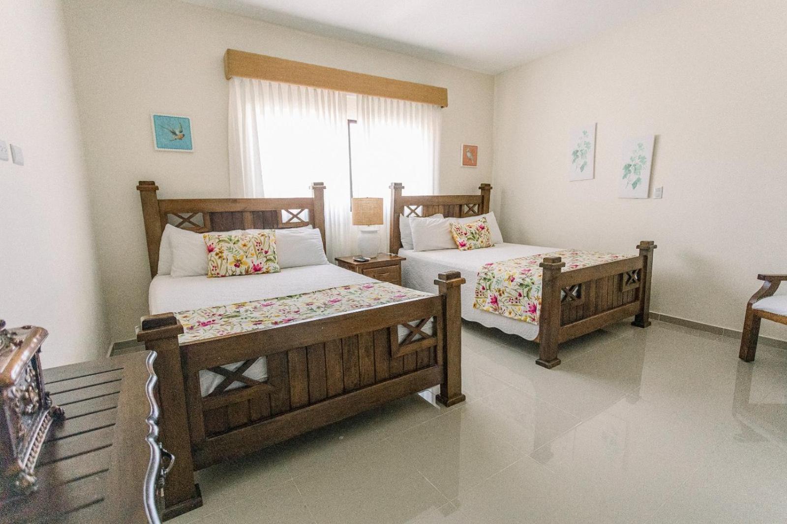 Guacamayos Hotel Bonao Bagian luar foto