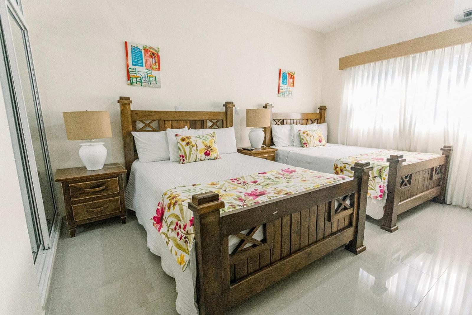 Guacamayos Hotel Bonao Bagian luar foto