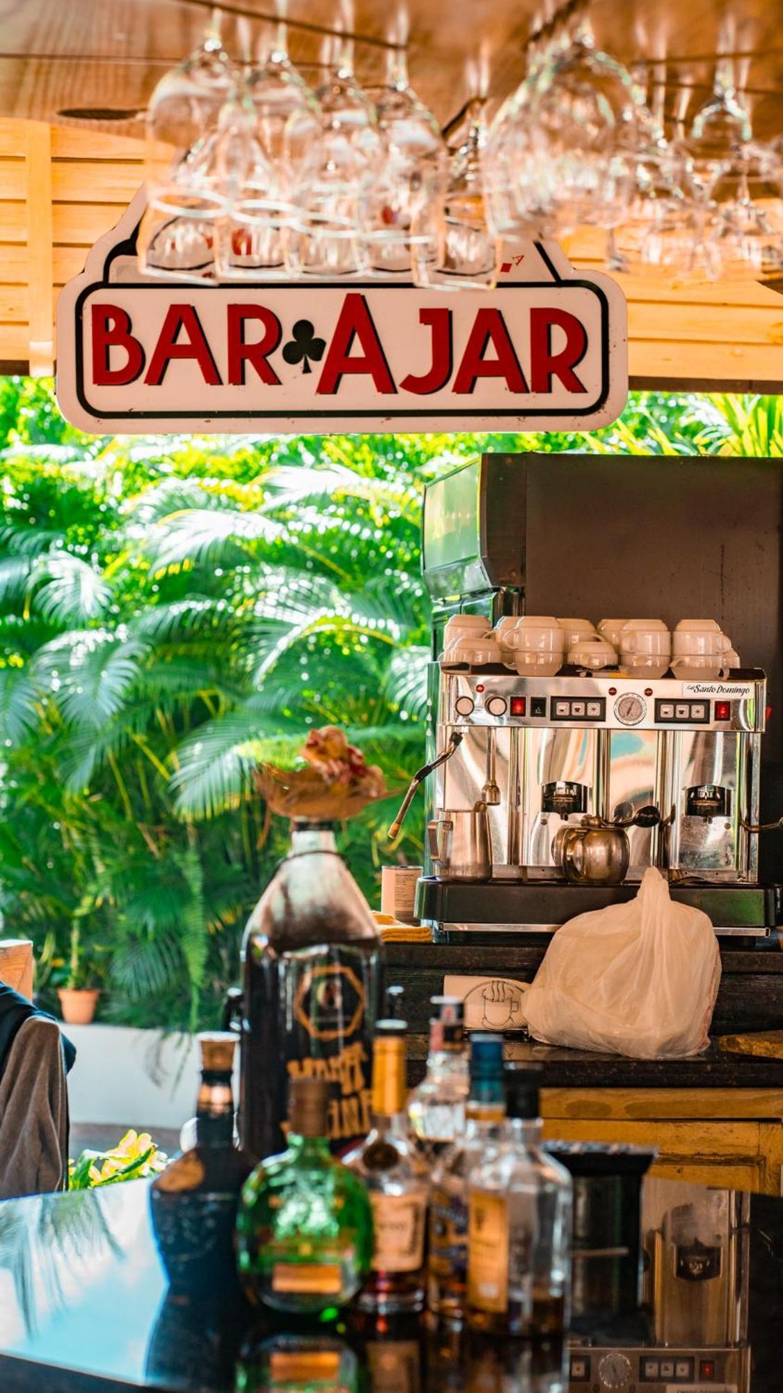 Guacamayos Hotel Bonao Bagian luar foto